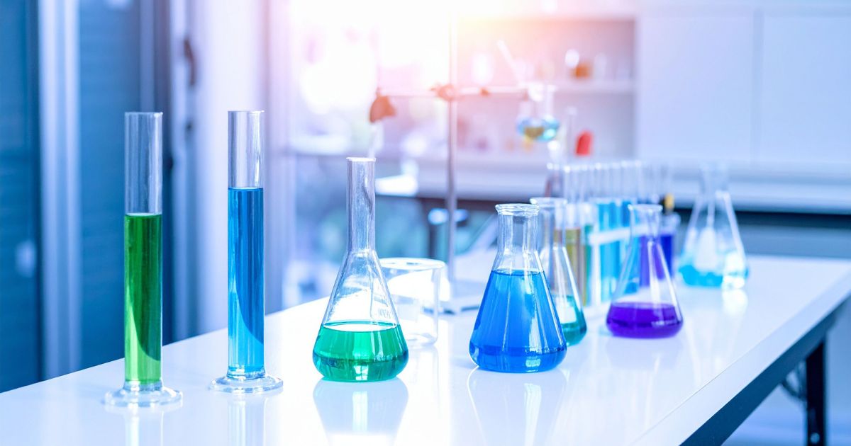 パーマ液に含まれる成分には5種類